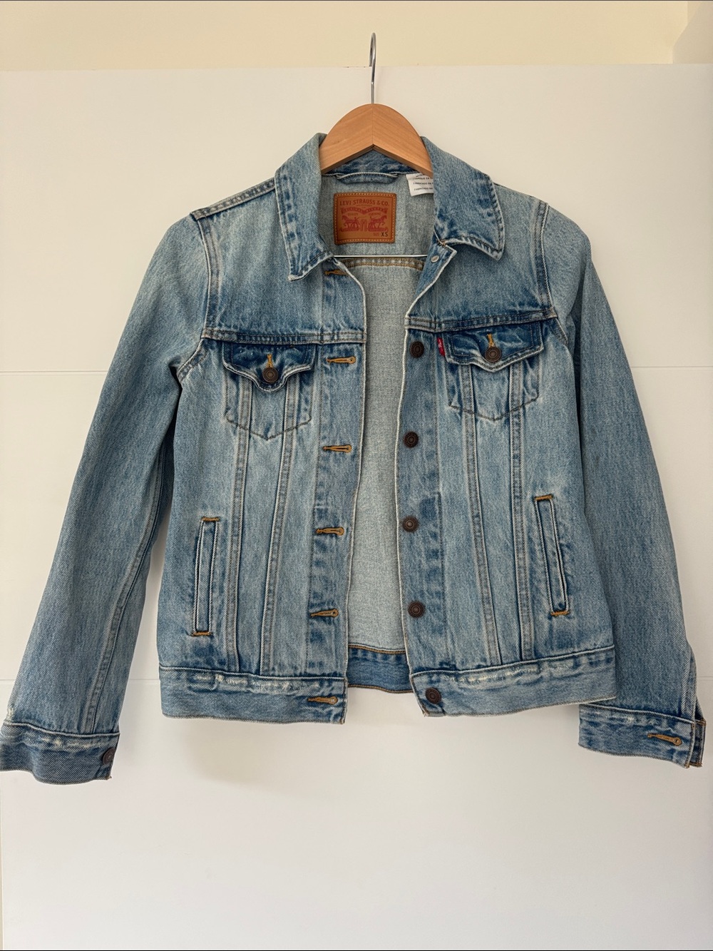 Levi's Light Wash Blue Denim Trucker Jacket